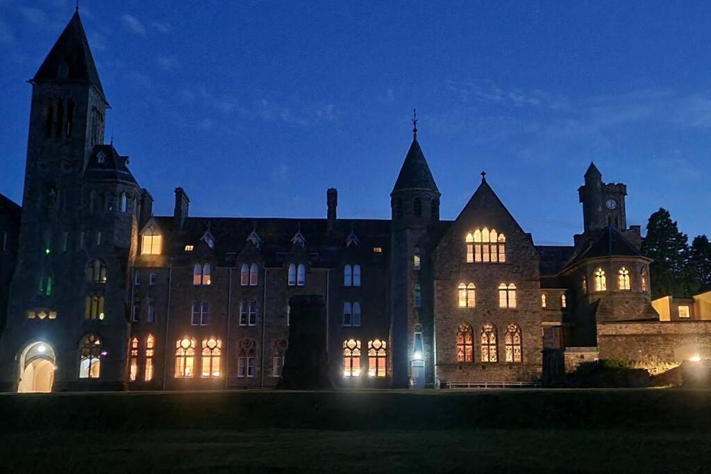 Loch Ness - Luxury Highland Retreat In Scotland Apartment Fort Augustus Exterior foto